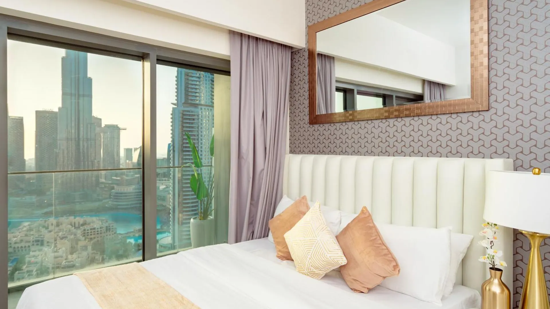 Elite Royal Apartment - Sky Series - Full Burj Khalifa & Fountain View - Noble Dubai United Arab Emirates